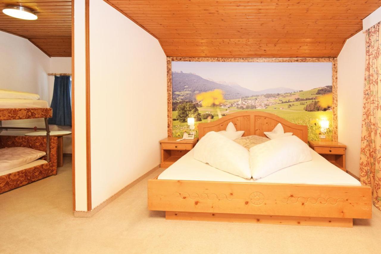 Hotel Chalet Olympia Monguelfo-Tesido / Welsberg-Taisten Zewnętrze zdjęcie