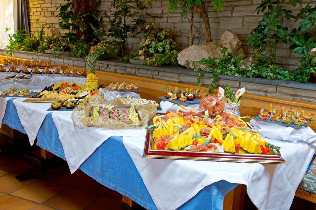 Hotel Chalet Olympia Monguelfo-Tesido / Welsberg-Taisten Zewnętrze zdjęcie